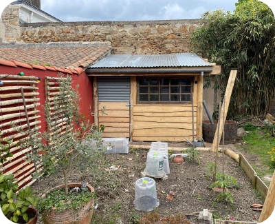 image illustrant abri de jardin en bois