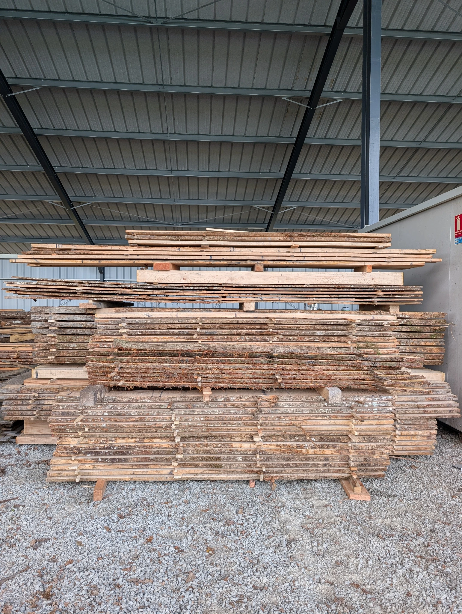 stock-de-bois-planches